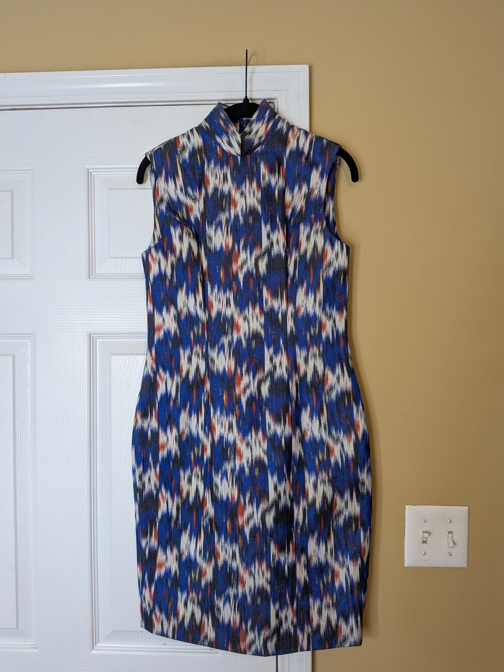 Shanghai Tang Ikat Print Mandarin Collar Sheath Dress Size 4 Luxury Designer
